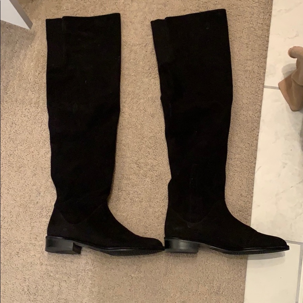 Stuart Weitzman Fangirl Black Suede 5.5 - Picture 4 of 6